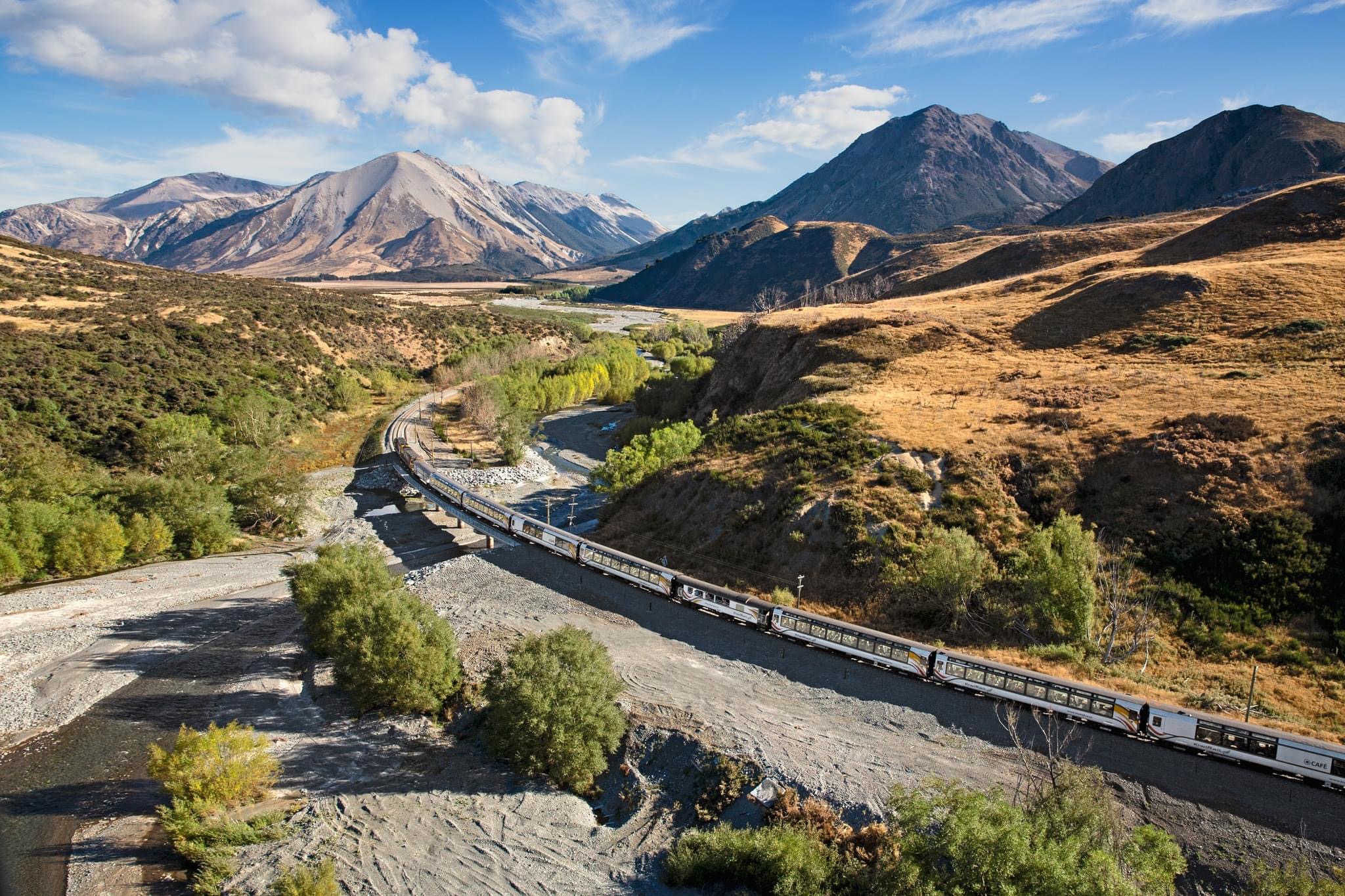 NEW ZEALAND GRAND RAIL EXPLORER